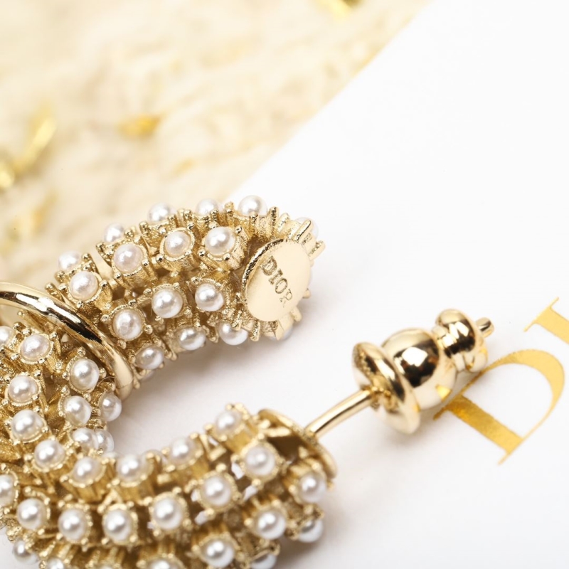 chr1st1an D10r earrings